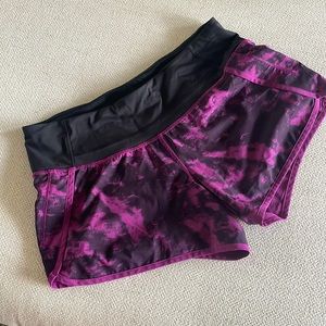 Lululemon run times short